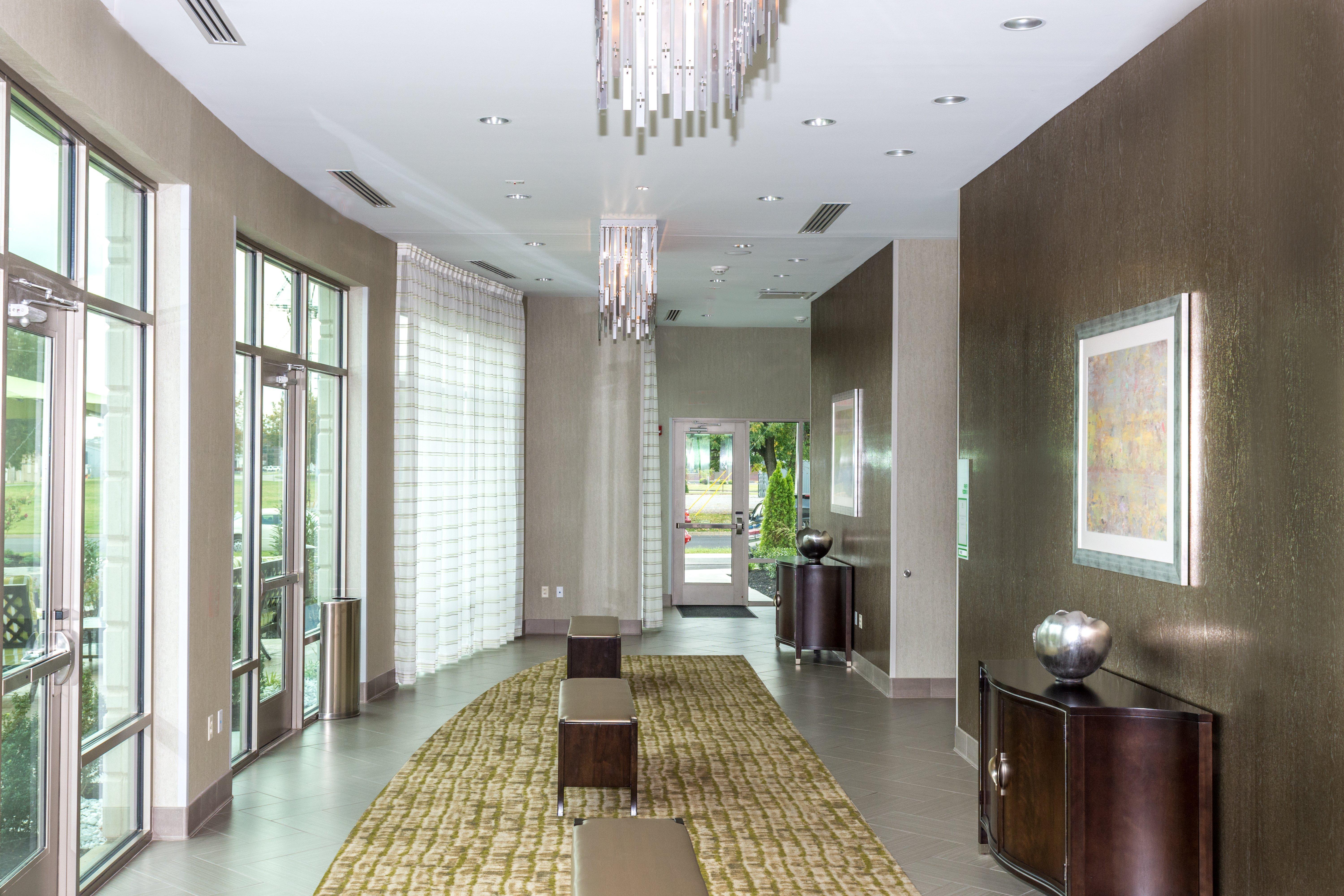 Holiday Inn Lexington - Hamburg By Ihg Exteriör bild