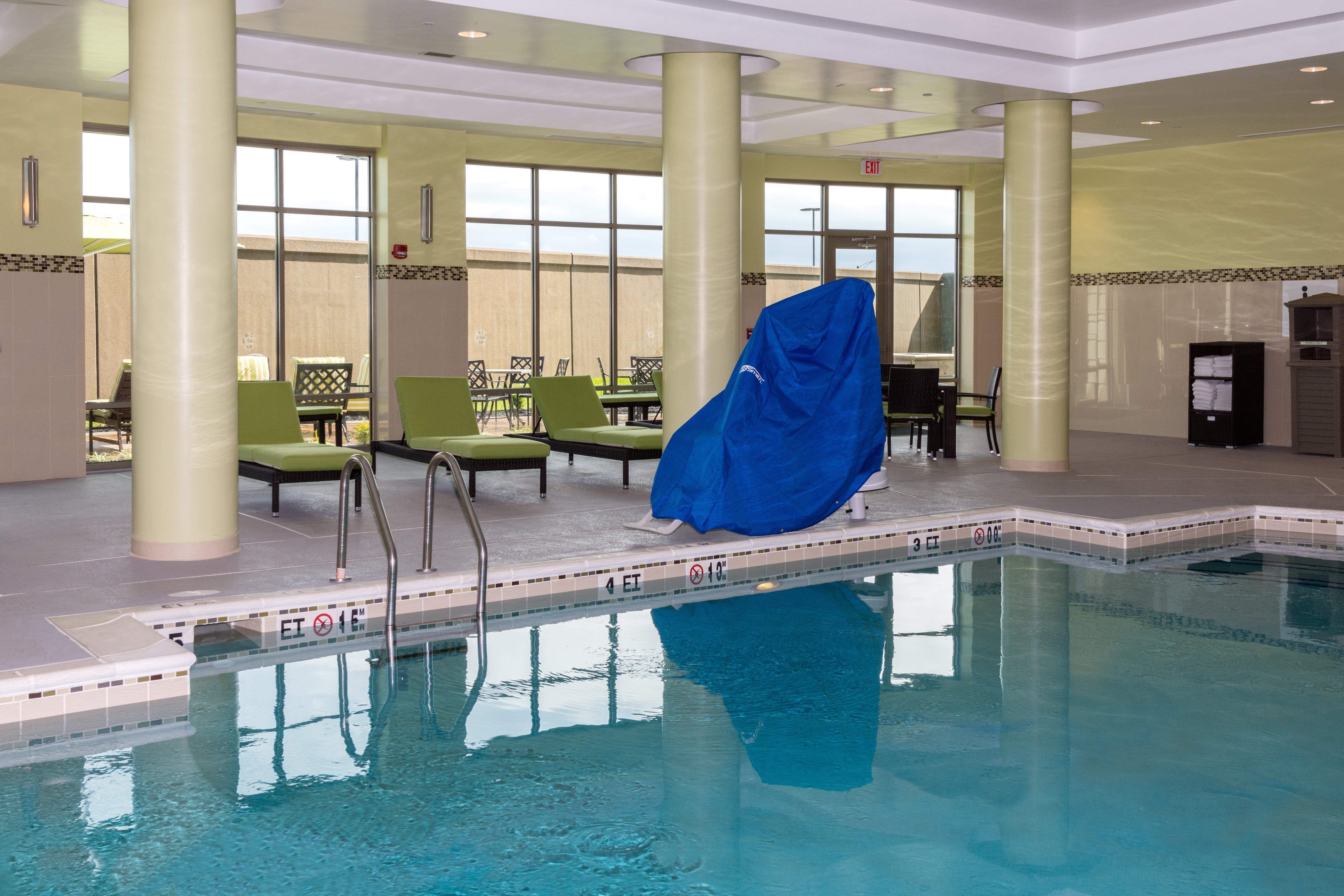 Holiday Inn Lexington - Hamburg By Ihg Exteriör bild